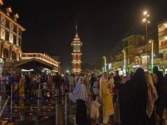 
      
      J-K: Nightlife returns to Kashmir after 3 decades
      
      