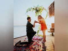 
      
      Lauren Gottlieb gets engaged to boyfriend Tobias Jones
      
      