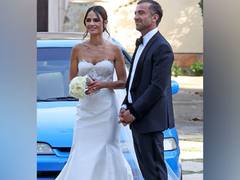 
      
      Jordana Brewster, Mason Morfit to celebrate wedding anniversary 
      
      