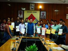 
      
      Uttarakhand CM hands appointment letters to 17 candidates
      
      