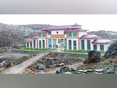 
      
      Nepal's Tiptala transit point shut during Covid still sealed
      
      