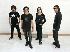 
      
      Farhan Akhtar celebrates 15 years of ‘Rock On!!’
      
      