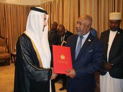 
      
      UAE ambassador presents credentials to Comoros' President
      
      
