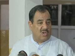 
      
      Uttarakhand: Vigilance team raids properties of Congress leader
      
      
