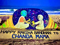 
      
      Sand artist's touching tribute to Chandrayaan-3 on Rakhi
      
      
