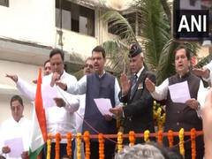 
      
      Maharashtra: Dy CM Fadnavis launches 'Meri Maati, Mera Desh' 
      
      