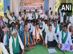 
      
      K'taka farmers continue protest Cauvery water release to TN
      
      