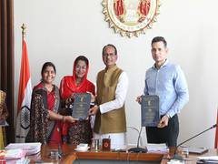 
      
      Women to run toll plaza in Madhya Pradesh; MoU signed 
      
      
