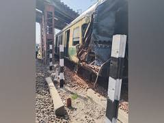 
      
      EMU train derail at Delhi's Bhairon Marg, passengers safe
      
      