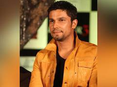 
      
      Randeep Hooda wishes his mother, niece Sana on their birthdays
      
      
