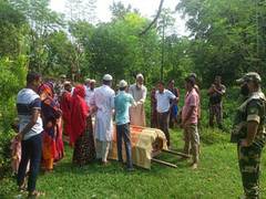 
      
      BSF allows B’desh woman to pay last respects to uncle in India
      
      