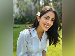 
      
      Navya Naveli Nanda looks mesmerising in latest picture
      
      