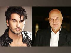 
      
      Navneet Malik shares his work experience with Anupam Kher 
      
      