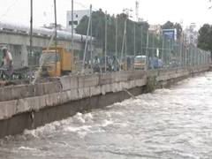 
      
      Telangana: Moosapet bridge in Hyderabad opened for vehicular move
      
      