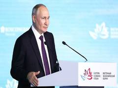 
      
      Putin praises PM Modi's policies in Vladivostok
      
      