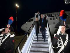 
      
      Reporters to fly with Netanyahu, ending threat of press boycott
      
      