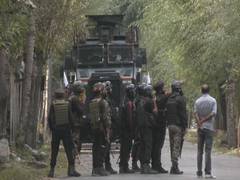 
      
      Anantnag ecnounter: J-K Police, Army resume Operation on 2nd day
      
      