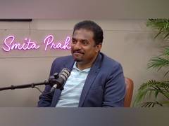 
      
      Spin wizard Muralitharan picks 'India' as World Cup favourites
      
      