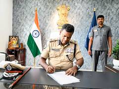 
      
      A Ravi Shankar takes charge as Visakhapatnam CP
      
      