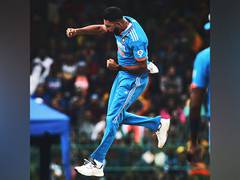 
      
      Siraj's dream spell rattles Sri Lanka's batting unit
      
      