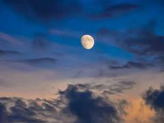 
      
      Electrons from Earth may be producing water on Moon: Study
      
      