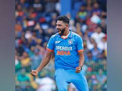 
      
      Celebs laud Mohammed Siraj for his fiery spell at Asia Cup final
      
      
