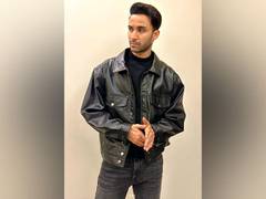 
      
      Raghav Juyal on being lauded by Karan Johar for his role in Kill
      
      