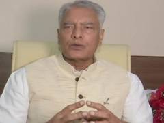 
      
      Sunil Jhakar welcomes India's visa suspension in Canada
      
      