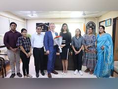 
      
      Australian High Commissioner Philip Green visits DCW
      
      