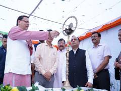 
      
      Uttarakhand CM Dhami administers oath to office bearers 
      
      