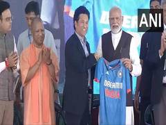 
      
      Sachin Tendulkar gifts Indian cricket team jersey to PM Modi
      
      