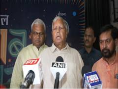 
      
      Manoj Jha's poem hasn't said anything against Thakurs: Lalu Yadav
      
      