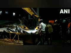 
      
      6 injured as roof of petrol pump collapses in TN's Chennai
      
      