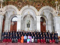 
      
      President Droupadi Murmu presents National Service Scheme awards
      
      