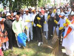 
      
      CM Dhami participate in Swachhta Hi Sewa campaign
      
      