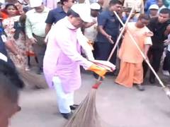 
      
      Tripura CM participates in Swachh Bharat campaign
      
      