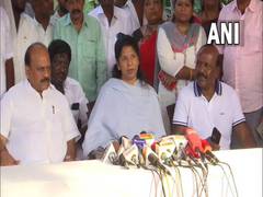 
      
      Top INDIA alliance women leaders to address women leaders meet
      
      
