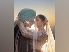 
      
      Mahira Khan shares first pic from wedding with Salim Karim
      
      