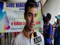 
      
      Squash players receive warm welcome in Chennai after medal haul
      
      