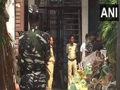 
      
      CBI raids underway at TMC's Firhad Hakim, Madan Mitra's residence
      
      