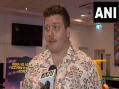
      
      First Secretary of Australian High Commission on IND vs AUS match
      
      