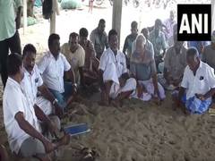 
      
      Tamil Nadu: Rameshwaram fishermen on indefinite strike
      
      