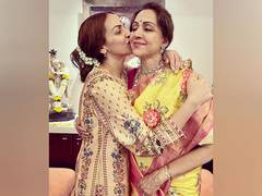 
      
       Esha Deol wishes mother Hema Malini a happy bday in adorable way
      
      