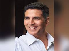 
      
      Akshay Kumar let her daughter 