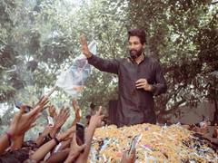 
      
      Allu Arjun receives grand welcome for Best Actor Award
      
      