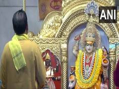 
      
      Delhi: Morning 'aarti' performed at Delhi's Jhandewalan temple
      
      