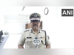 
      
      Nagpur top cop denies reports of scuffle outside Fadnavis home
      
      