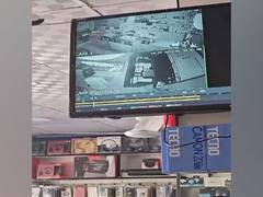 
      
      Uttar Pradesh: Thieves in PPE kits rob mobile showroom in Meerut
      
      