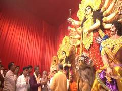 
      
      Durga Puja: Dharmendra Pradhan goes pandal hopping in Kolkata 
      
      