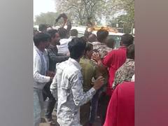 
      
      Congress candidate Deepak Joshi faces protest
      
      